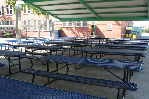 Cafeteria-Outdoor Eating Area-6