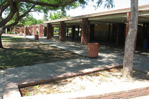 Cafeteria-Outdoor Eating Area-2 Cafeteria-Outdoor Eating Area-2