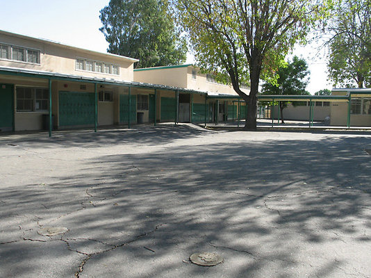 Exterior-Campus-6 Exterior-Campus-6