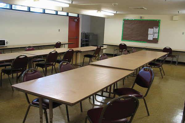 Cafeteria-Outdoor Eating Area-2