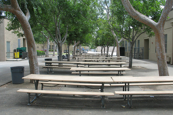 Cafeteria-Outdoor Eating Area-10 Cafeteria-Outdoor Eating Area-10